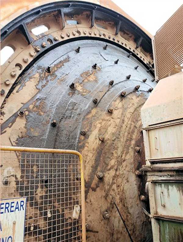 Ani - Flsmidth 20' X 10' (6.1m X 3m) Sag Mill With 2500 Hp Motor)